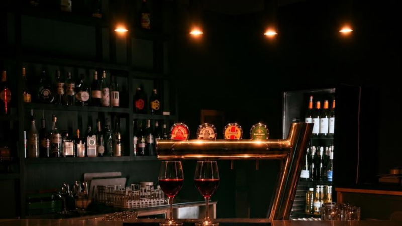 WOLF Wine and Food